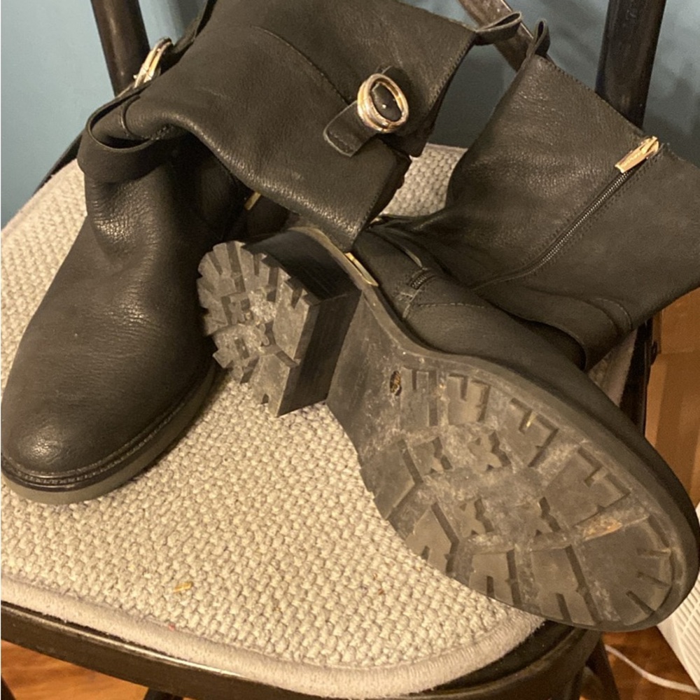 Rivini Black Leather Footwear